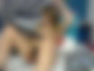 elianaroy MILF webcam performer live streaming