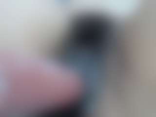 elianaroy MILF webcam performer live streaming