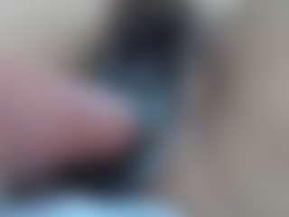 elianaroy MILF webcam performer live streaming