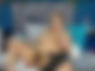 Live cam show with elianaroy - Sexy on fapnchat