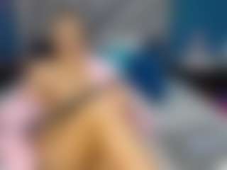 Live cam show with elianaroy - Strip Mature on StripNow