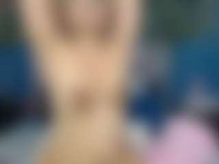 elianaroy's Live Sex Cam Show