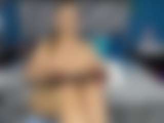 elianaroy MILF webcam performer live streaming