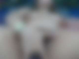 Live cam show with elianaroy - BBW on Camversity