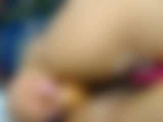 elianaroy's Live Sex Cam Show