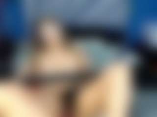 elianaroy's Live Sex Cam Show