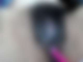 elianaroy's Live Sex Cam Show