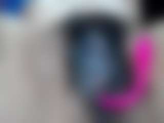 elianaroy's Live Sex Cam Show
