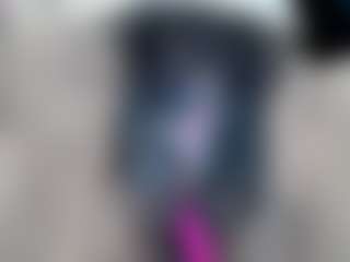 elianaroy MILF webcam performer live streaming