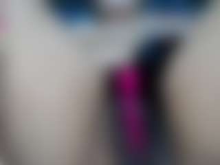 elianaroy's Live Sex Cam Show