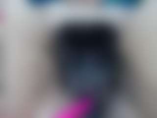 Live cam show with elianaroy - Gamer MILF on Cam Slut
