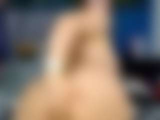 elianaroy's Live Sex Cam Show