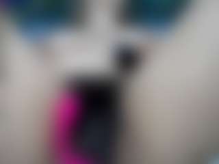 elianaroy's Live Sex Cam Show