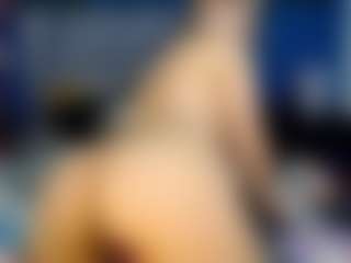 elianaroy's Live Sex Cam Show