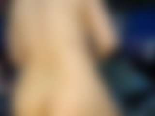 elianaroy's Live Sex Cam Show