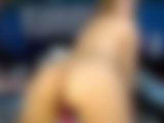 elianaroy's Live Sex Cam Show