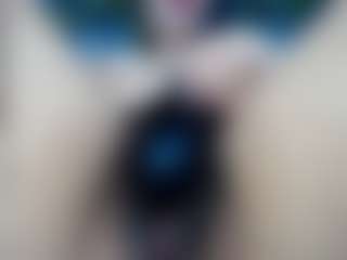 elianaroy's Live Sex Cam Show