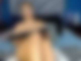 elianaroy's Live Sex Cam Show