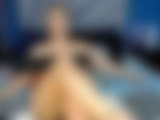 elianaroy's Live Sex Cam Show
