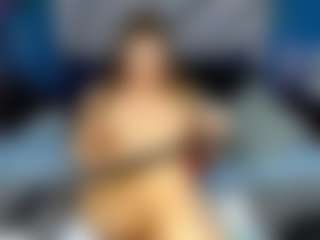 elianaroy MILF webcam performer live streaming