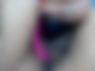 elianaroy's Live Sex Cam Show