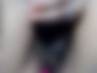 Live cam show with elianaroy - Blonde Hair Middle Aged on PervPlay.com