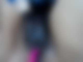 elianaroy's Live Sex Cam Show