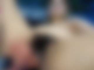 elianaroy's Live Sex Cam Show