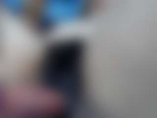 elianaroy's Live Sex Cam Show