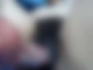 Live cam show with elianaroy - Brown Eyes Mature on CamClone