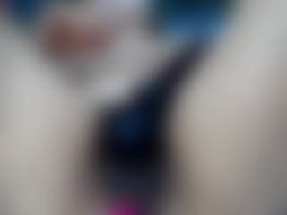 elianaroy's Live Sex Cam Show