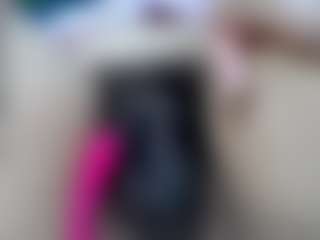 Live cam show with elianaroy - BBW on camwithhim.com