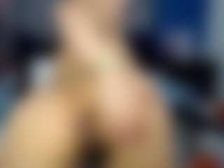 elianaroy's Live Sex Cam Show