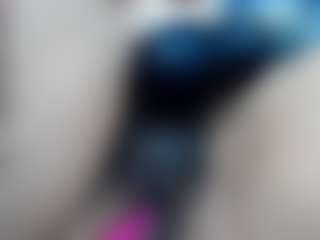 elianaroy's Live Sex Cam Show
