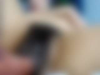 elianaroy's Live Sex Cam Show
