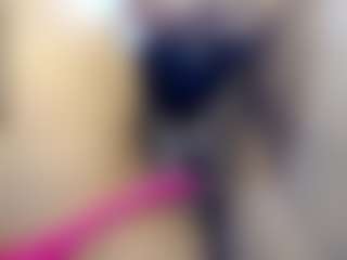 Live cam show with elianaroy - Hairy Pussy on liverealitysex.com