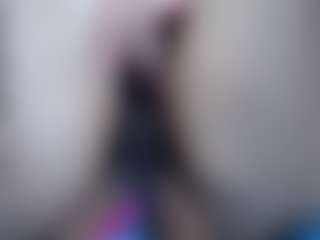 Live cam show with elianaroy - Middle Aged on Soda Cam