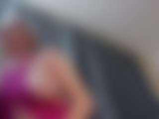 Live cam show with Anna - Blonde Hair on AdultVida.com