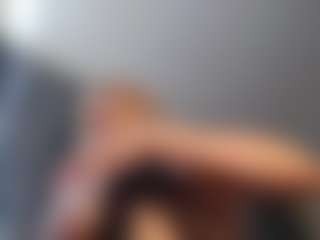 Live cam show with Anna - Blonde Hair Middle Aged on CamwithHer