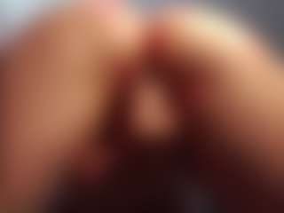 Live cam show with Anna - Blonde Hair MILF on crypto-cams