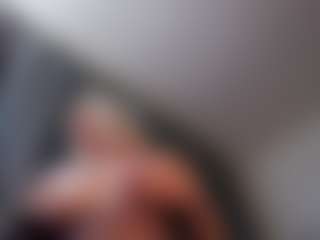 Live cam show with Anna - Fingering on Cam Slut