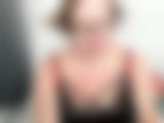 Live cam show with bonniehot - Hairy Pussy on CamwithHer