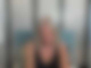 Live cam show with ericaxxx - Blue Eyes on sexytreat.net