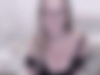 Live cam show with tessgorgeouss - Glasses on SinfulBabes