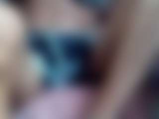 Live cam show with SashaNewYork - Muscular on Gym Cam Girls