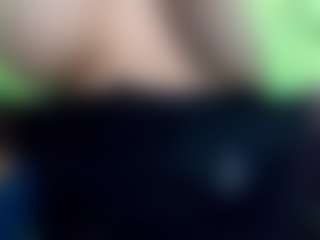 Live cam show with SashaNewYork - Big Tits on StripNow