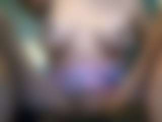Live cam show with SashaNewYork - Average on Camsoda