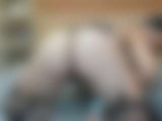Live cam show with PinkySmith - Bedroom on madthumbs