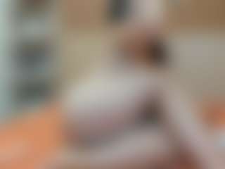 Live cam show with PinkySmith - Latina on Camsoda