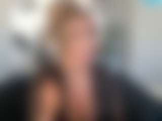 Live cam show with Richelle Ryan - Orgasm on googirlz